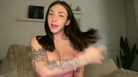 Snapshot of bru_prado chatting on 22, 10, 2025 bru_prado online show from 22, 10, 2025