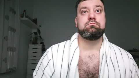 Snapshot of brucemf chatting on 23, 10, 2025 Bruce online show from 23, 10, 2025