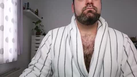 Snapshot of brucemf chatting on 23, 11, 2025 Bruce online show from 23, 11, 2025