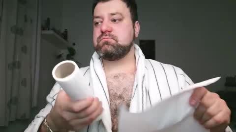 Snapshot of brucemf chatting on 25, 11, 2025 Bruce online show from 25, 11, 2025