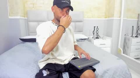 Bruce online show from 1, 2, 2025