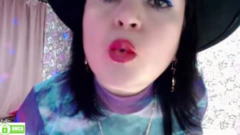 Snapshot of brunette7786 chatting on 17, 12, 2024 Julia online show from 17, 12, 2024