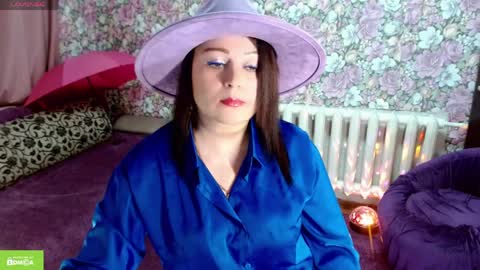 Snapshot of brunette7786 chatting on 1, 4, 2026 Julia online show from 1, 4, 2026