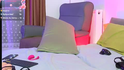 BrunetteBarbie7777 online show from 7, 12, 2024