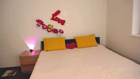 Ellis online show from 9, 11, 2025