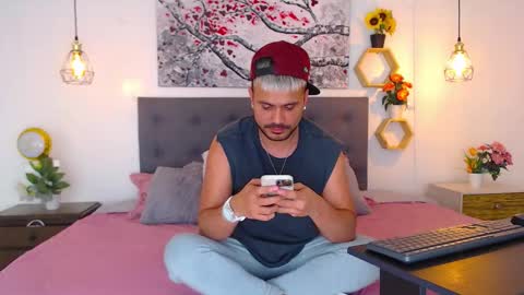 Snapshot of bruno_booss chatting on 16, 12, 2025 bruno_booss online show from 16, 12, 2025