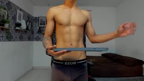 Snapshot of bruno_snow chatting on 6, 11, 2025 bruno_snow online show from 6, 11, 2025