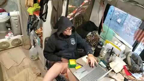 Steve... aka SkinnieDippin aka TimberTramp online show from 14, 12, 2025