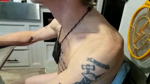 Steve... aka SkinnieDippin aka TimberTramp online show from 16, 12, 2025