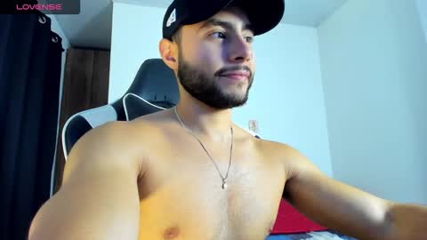 Snapshot of bryan_oficials chatting on 13, 10, 2025 bryan_oficials online show from 13, 10, 2025