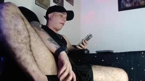 Snapshot of bryanhot23 chatting on 5, 2, 2025 BRYAN HOT23 online show from 5, 2, 2025