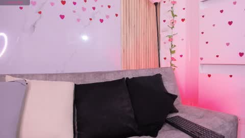 Bryxon  online show from 3, 3, 2025