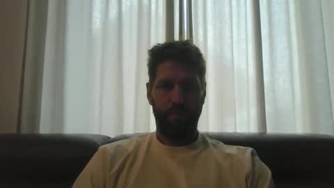 Snapshot of bubblebee1982 chatting on 15, 10, 2025 bubblebee1982 online show from 15, 10, 2025