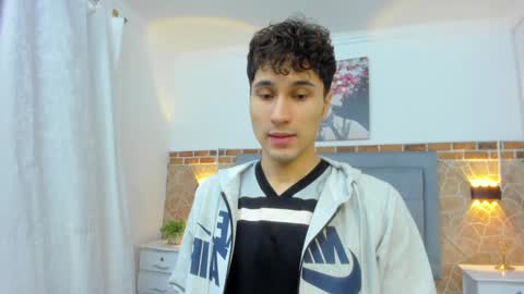 Buddy Whitte online show from 3, 2, 2025