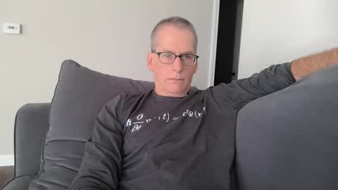 Snapshot of budman004 chatting on 3, 11, 2025 budman004 online show from 3, 11, 2025