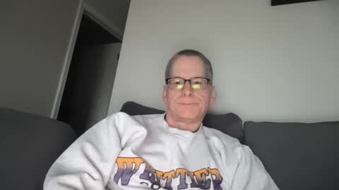 Snapshot of budman004 chatting on 21, 2, 2026 budman004 online show from 21, 2, 2026