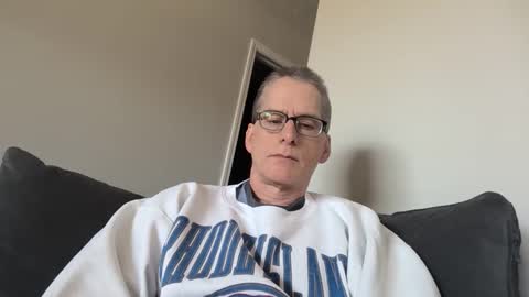 Snapshot of budman004 chatting on 28, 3, 2026 budman004 online show from 28, 3, 2026