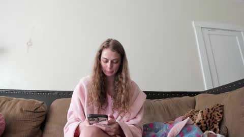 Snapshot of buffybarloe chatting on 9, 2, 2025 Buffy online show from 9, 2, 2025