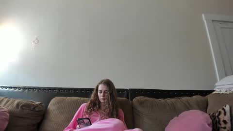 Snapshot of buffybarloe chatting on 15, 2, 2025 Buffy online show from 15, 2, 2025