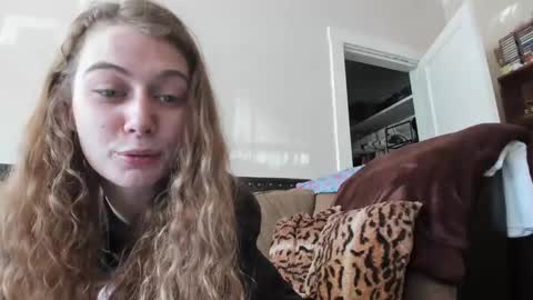 Snapshot of buffybarloe chatting on 9, 3, 2025 Buffy online show from 9, 3, 2025