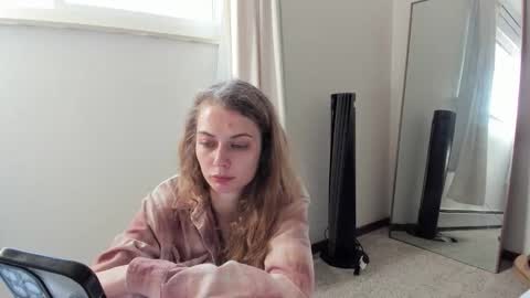 Snapshot of buffybarloe chatting on 24, 11, 2025 Buffy online show from 24, 11, 2025