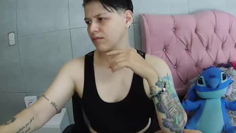 Snapshot of bug2025 chatting on 11, 11, 2025 bug2025 online show from 11, 11, 2025