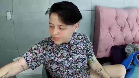 Snapshot of bug2025 chatting on 19, 11, 2025 bug2025 online show from 19, 11, 2025