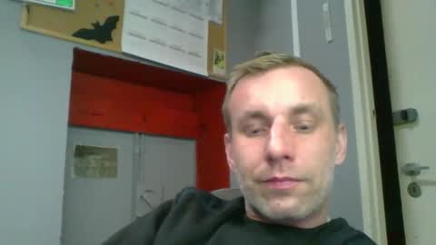 Snapshot of bull1984pol chatting on 26, 11, 2025 bull1984pol online show from 26, 11, 2025