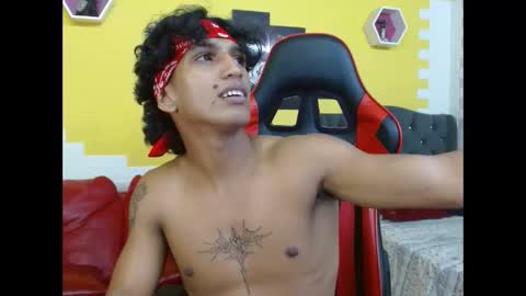 Snapshot of bull_cam chatting on 16, 10, 2025 bull_cam online show from 16, 10, 2025