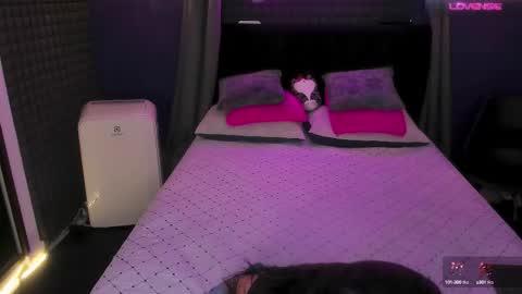 Snapshot of bull_vixen2001 chatting on 2, 10, 2025 Bunny and The Rock online show from 2, 10, 2025