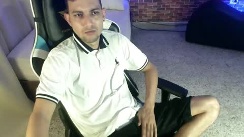Snapshot of bulls_23_ chatting on 1, 10, 2025 BULL online show from 1, 10, 2025