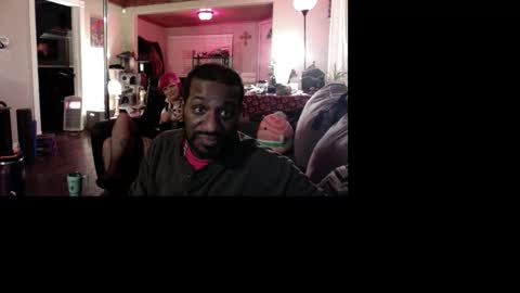 Snapshot of bungalowentertainment chatting on 26, 11, 2025 Bungalow Entertainment online show from 26, 11, 2025