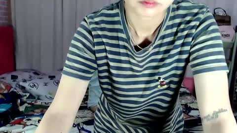 bunny_flower18 online show from 7, 12, 2024