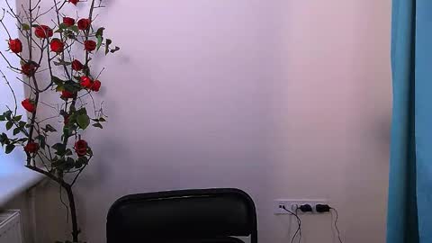 Snapshot of bunnybloom_ chatting on 30, 10, 2025 Ariel online show from 30, 10, 2025