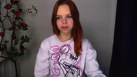 Snapshot of bunnybloom_ chatting on 14, 11, 2025 Ariel online show from 14, 11, 2025