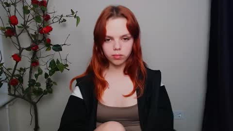 Snapshot of bunnybloom_ chatting on 17, 11, 2025 Ariel online show from 17, 11, 2025