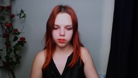 Snapshot of bunnybloom_ chatting on 19, 11, 2025 Ariel online show from 19, 11, 2025