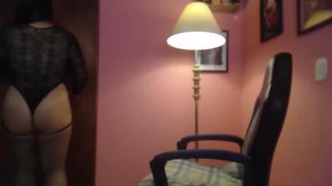 bunnyEmilyR0s33 online show from 25, 11, 2025