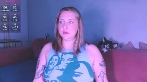 Snapshot of burn_lissa chatting on 28, 11, 2025 Lissa online show from 28, 11, 2025