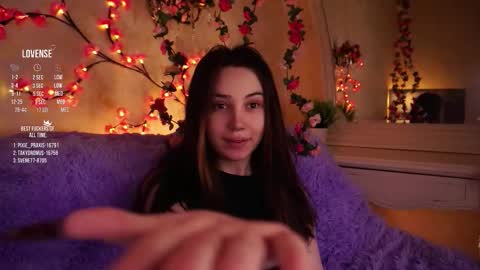 Snapshot of burnletitallburn chatting on 6, 11, 2025 Jessica online show from 6, 11, 2025