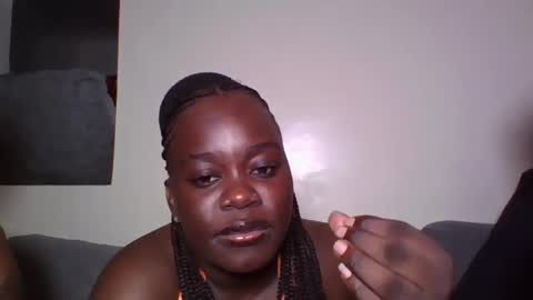 Snapshot of busty_mellons chatting on 4, 10, 2025 busty_mellons online show from 4, 10, 2025