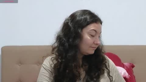 Snapshot of bustyemma chatting on 20, 10, 2025 Emma online show from 20, 10, 2025