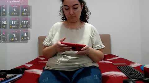 Snapshot of bustyemma chatting on 4, 11, 2025 Emma online show from 4, 11, 2025