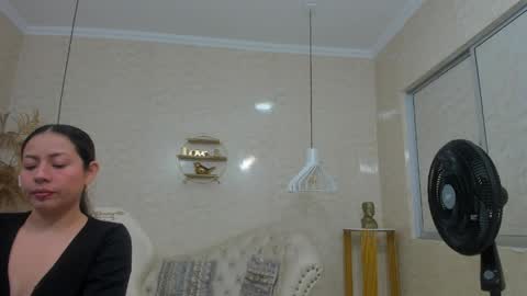 Snapshot of caamii_sweett chatting on 2, 4, 2026 Camii Sweet online show from 2, 4, 2026