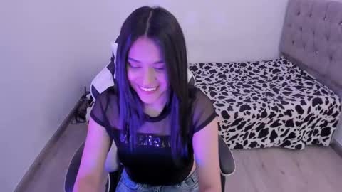 Snapshot of caelisse_cb chatting on 29, 10, 2025 caelisse_cb online show from 29, 10, 2025