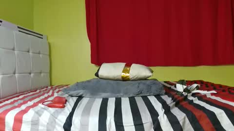 Snapshot of cakebooty2 chatting on 28, 10, 2025 cakebooty2 online show from 28, 10, 2025