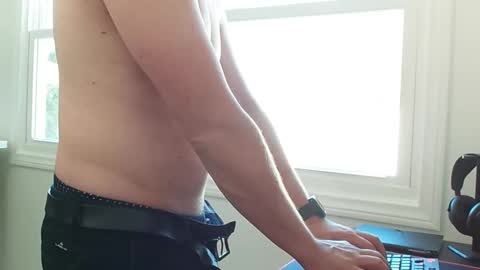 Caliboy online show from 8, 9, 2025