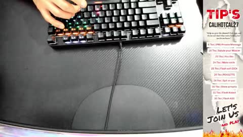 Snapshot of calihotcaliente27 chatting on 16, 10, 2025 calihotcaliente27 online show from 16, 10, 2025