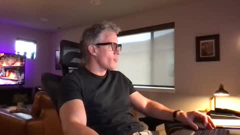 Snapshot of calirsedmo chatting on 14, 12, 2025 calirsedmo online show from 14, 12, 2025