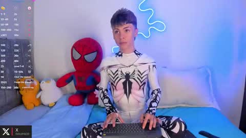 Snapshot of callum_77 chatting on 5, 11, 2025 CALLUM online show from 5, 11, 2025